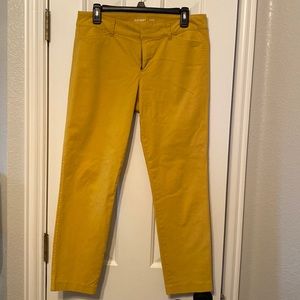 Several pair of Old Navy Pixie Pants!  Like new! Sz 8
